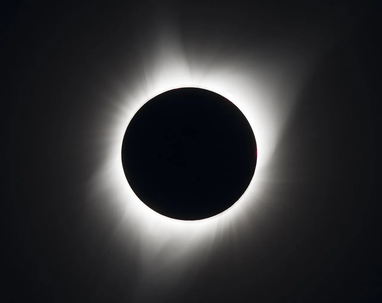 Europe Mesmerized by Total Solar Eclipse