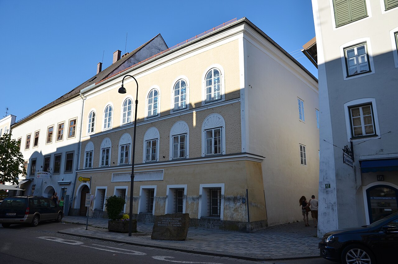 Hitler's Birth House Now Home to Police Station