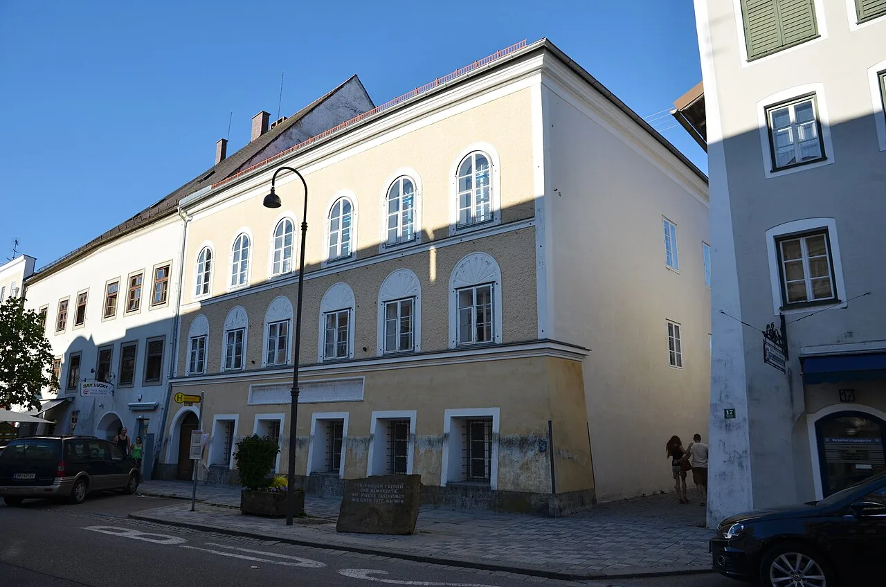 Hitler's Birth House Now Home to Police Station