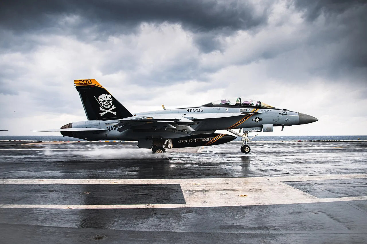 New Aircraft Carrier Heads to Mideast Amid USS Lincoln Issues